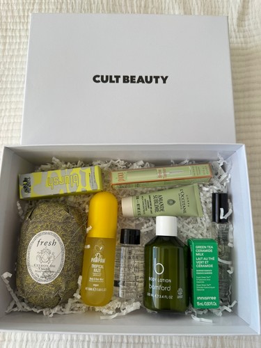 Cult beauty box plus - box, (green)