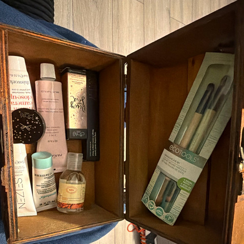 Vintage brown woodden storage - woodden,